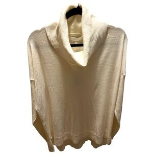New Directions Women’s 2x Cream colored cowl turtle neck.